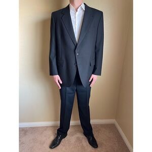 John Weitz Studios Pencil Stripe Wool 2 Piece Suit Black Size 42R Portly